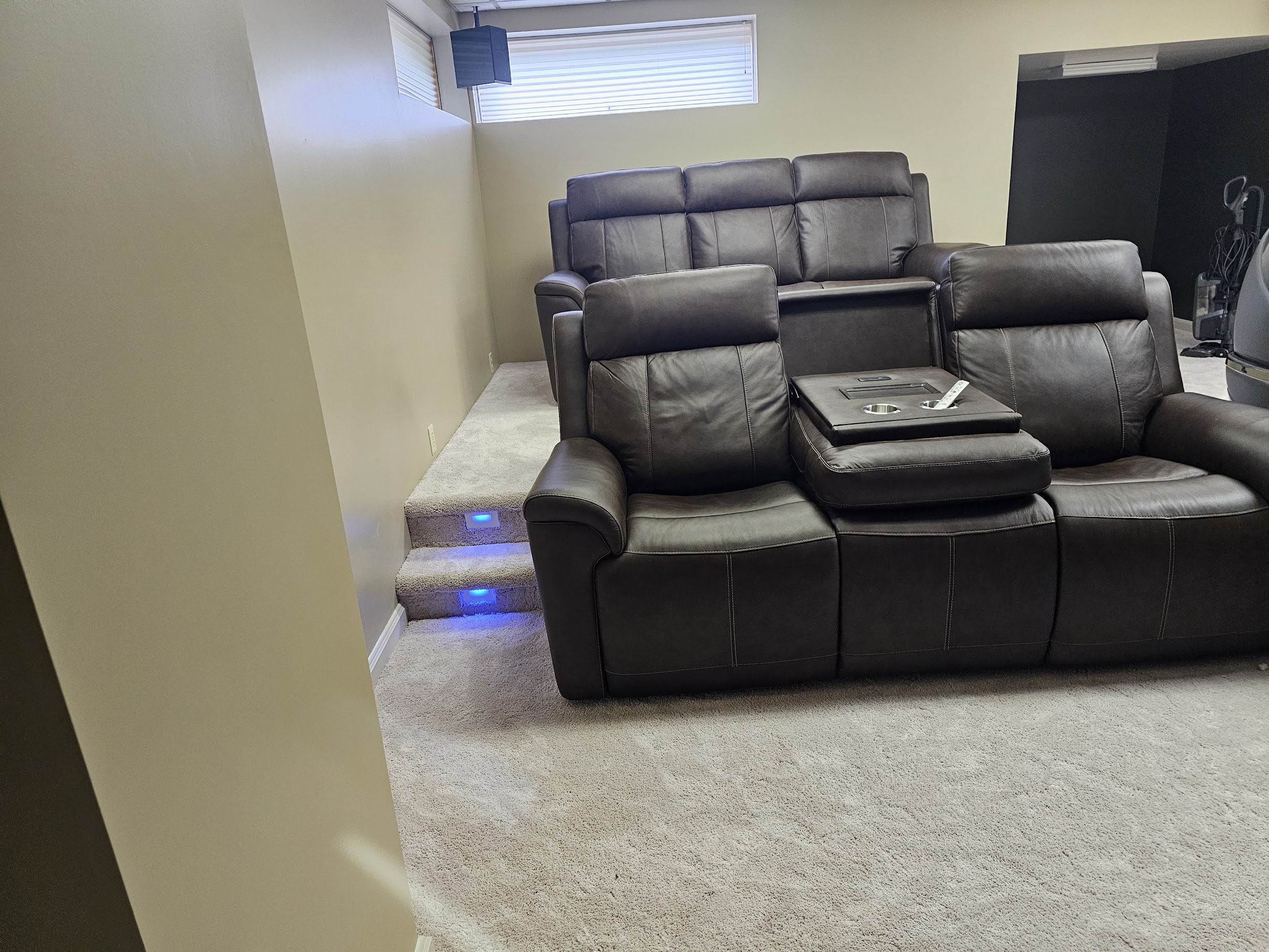 Rear view of carpeted platform